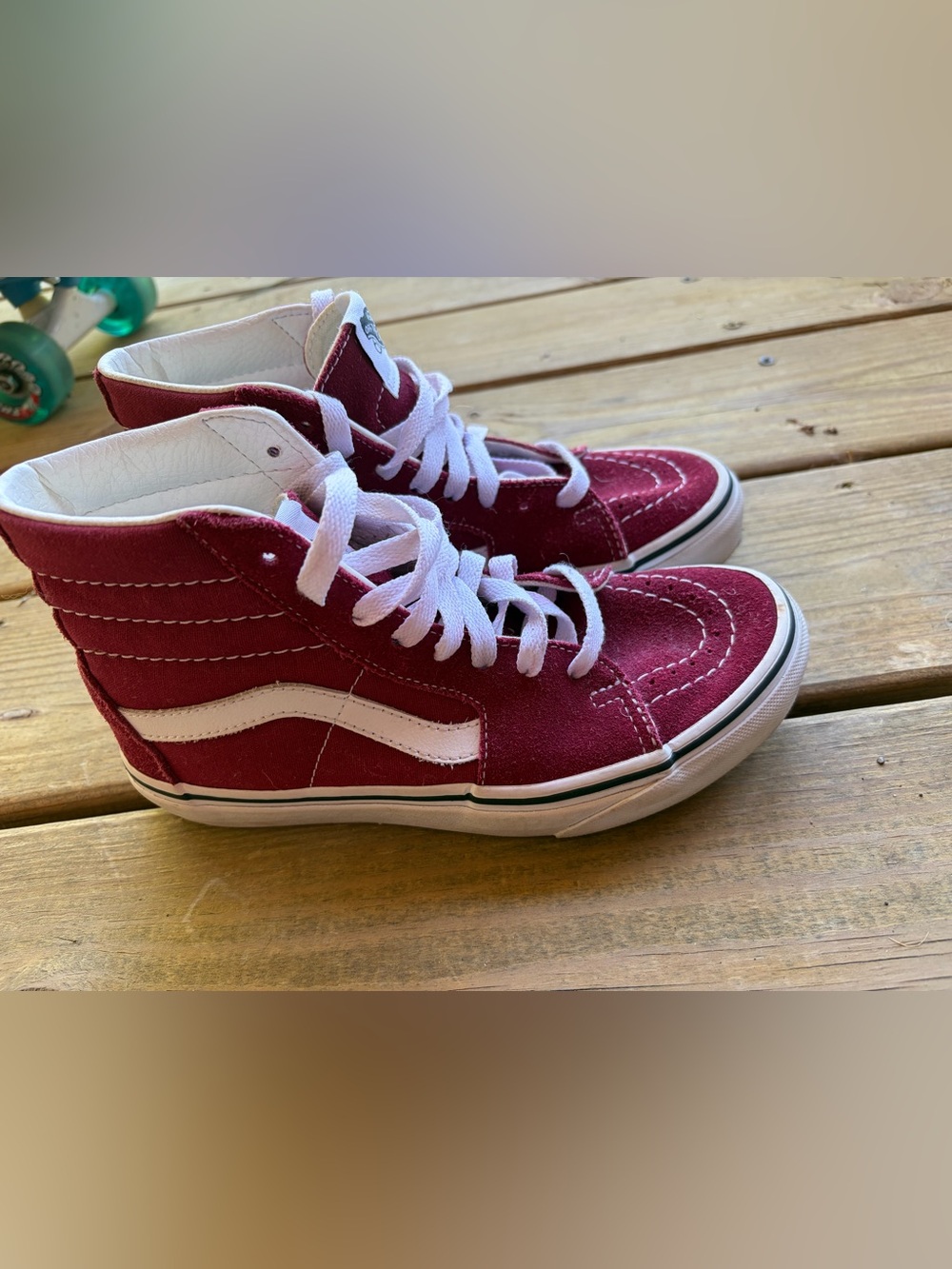 Vans Burgundy and White Low-Top Skate Shoes Size 3.5 Kids Boys